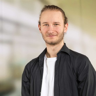 Portrait Dominik Merz